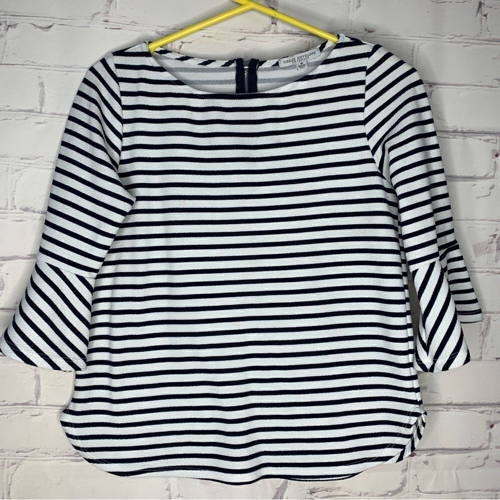 Green‎ Envelope Medium Top